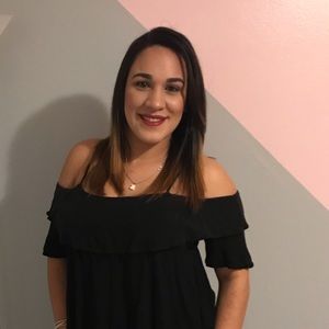 Meet your Posher, Janira